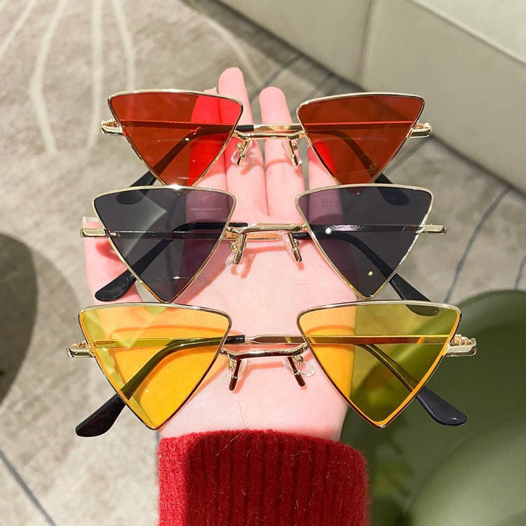 Stevvex Triangle Cat Eye Rimless Sunglasses – UV400 Vintage