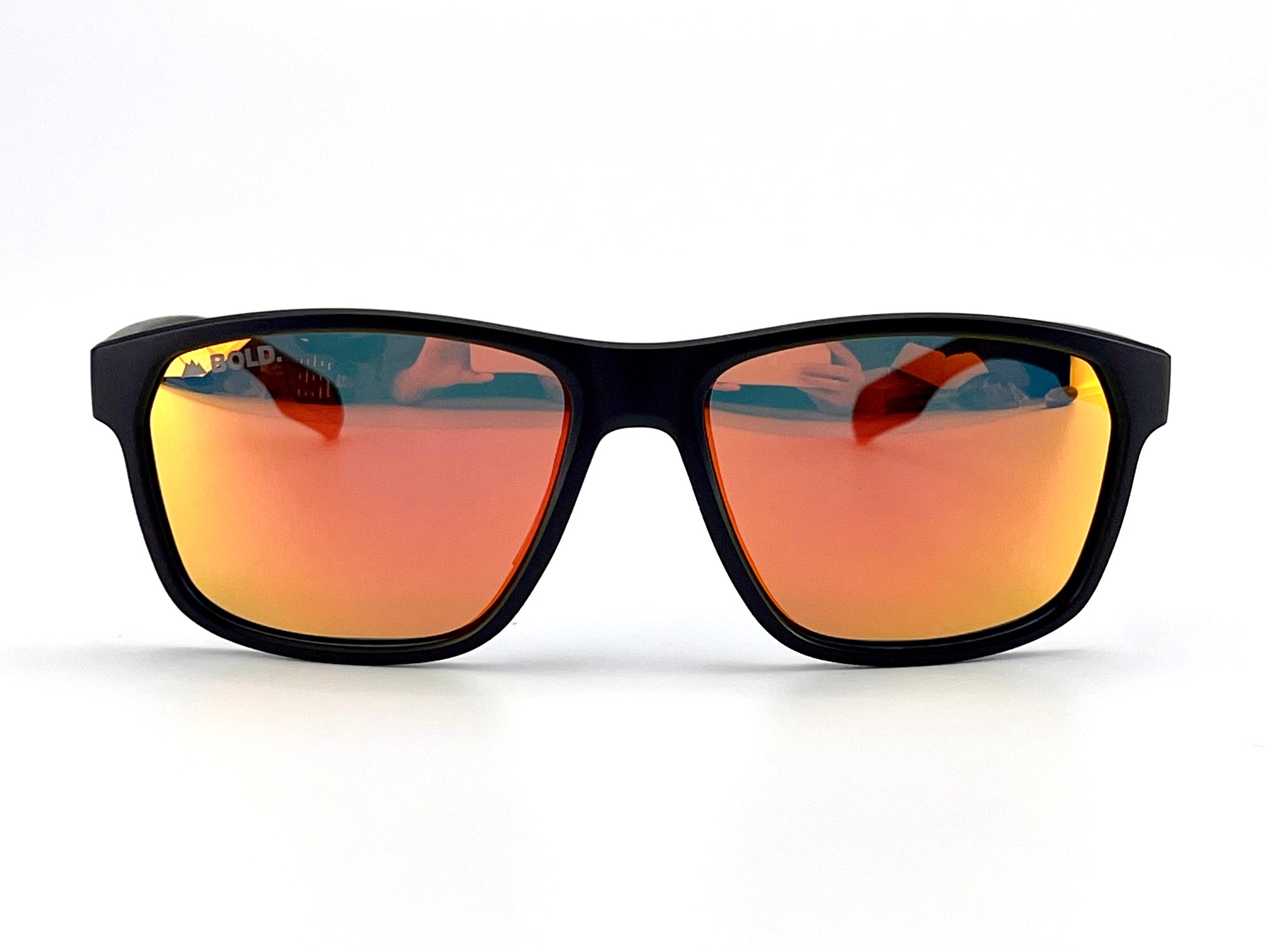 Boldouterwear Thunderhead performance sunglasses with sporty frame and tinted lenses, ideal for MTB, ski, and lifestyle activities.