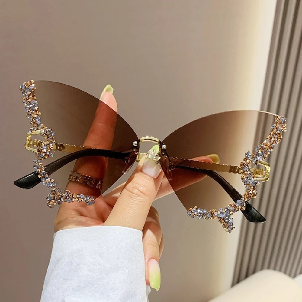Butterfly Rhinestone Sunglasses – Vintage Oversized Shades for Women