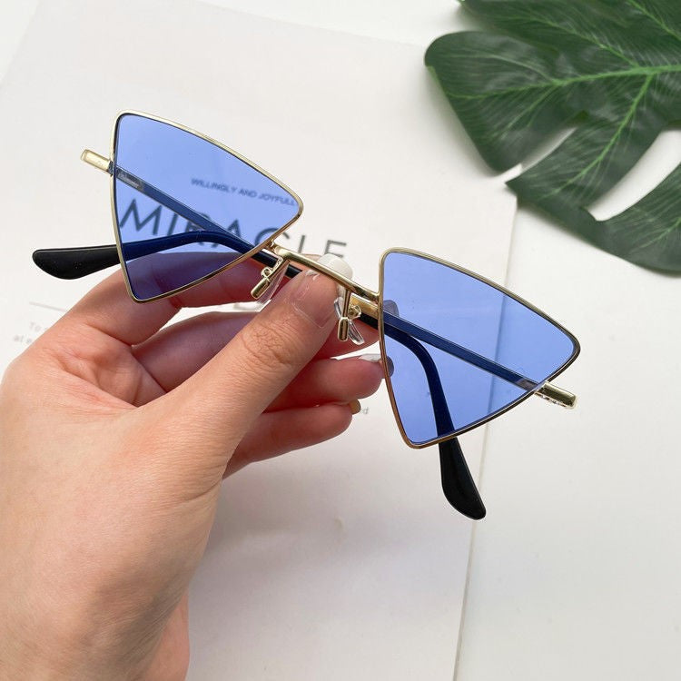 Stevvex Triangle Cat Eye Rimless Sunglasses – UV400 Vintage