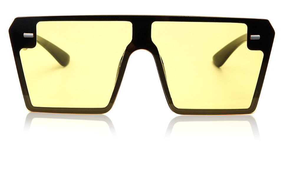 Stylish oversized square UV400 sunglasses by Stevvex with modern design and black frames, reflecting in the lenses.