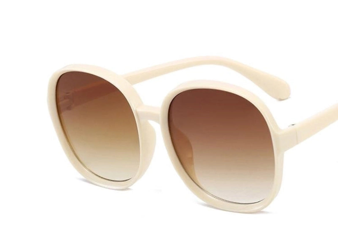 Round Large Frame Sunglasses – Oversized Vintage