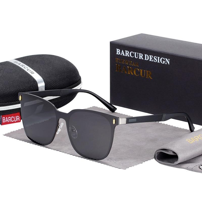 Stevvex polarized square UV400 Plutonite sunglasses for unisex, featuring black frames and dark tinted lenses.
