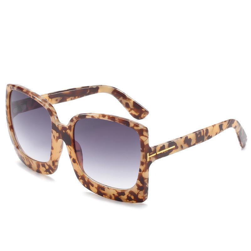 Stylish oversized square gradient sunglasses with UV400 protection by Stevvex, featuring tinted lenses and bold frame design.