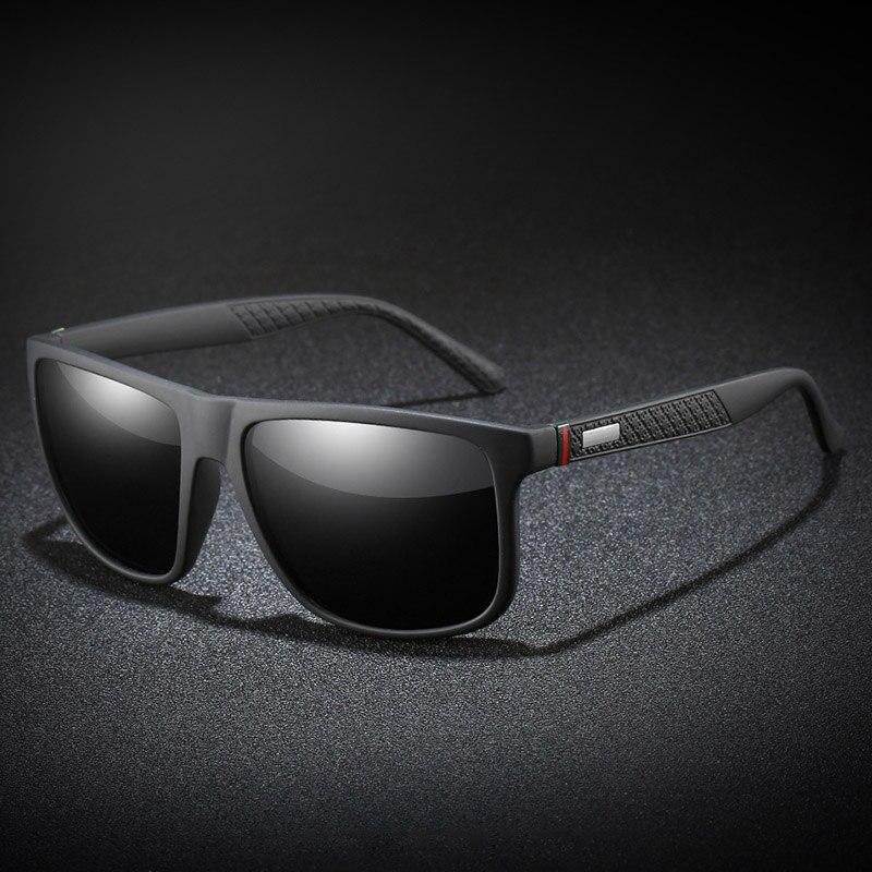 Stevvex classic retro polarized UV400 unisex sunglasses with round black frames and dark lenses for stylish sun protection.