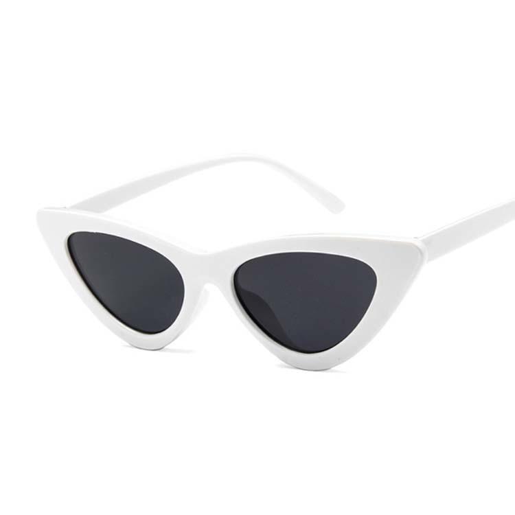 Stevvex retro cat eye sunglasses for women with UV400 protection, featuring bold black frames and tinted lenses.