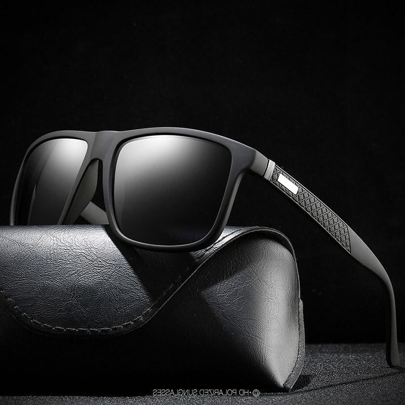 Stevvex classic retro polarized UV400 unisex sunglasses with round frames and dark tinted lenses.