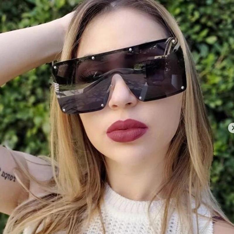 Stevvex Oversized Square Metal Frame Vintage Sunglasses – UV400