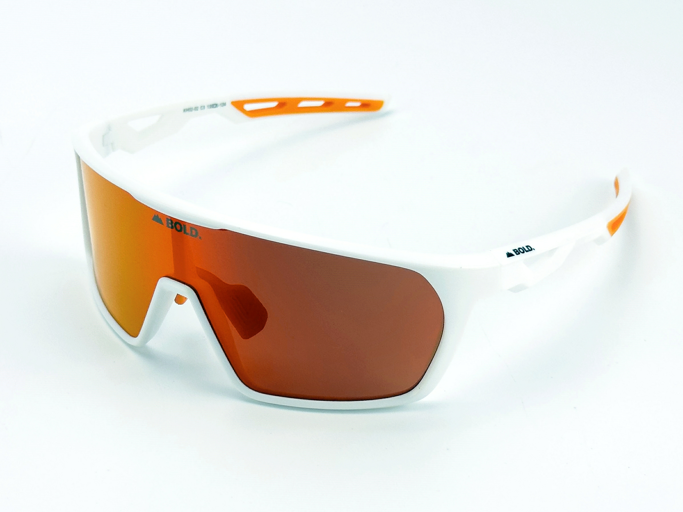 Kids sunglasses by boldouterwear featuring sporty design, suitable for MTB, skiing, and everyday outdoor activities.