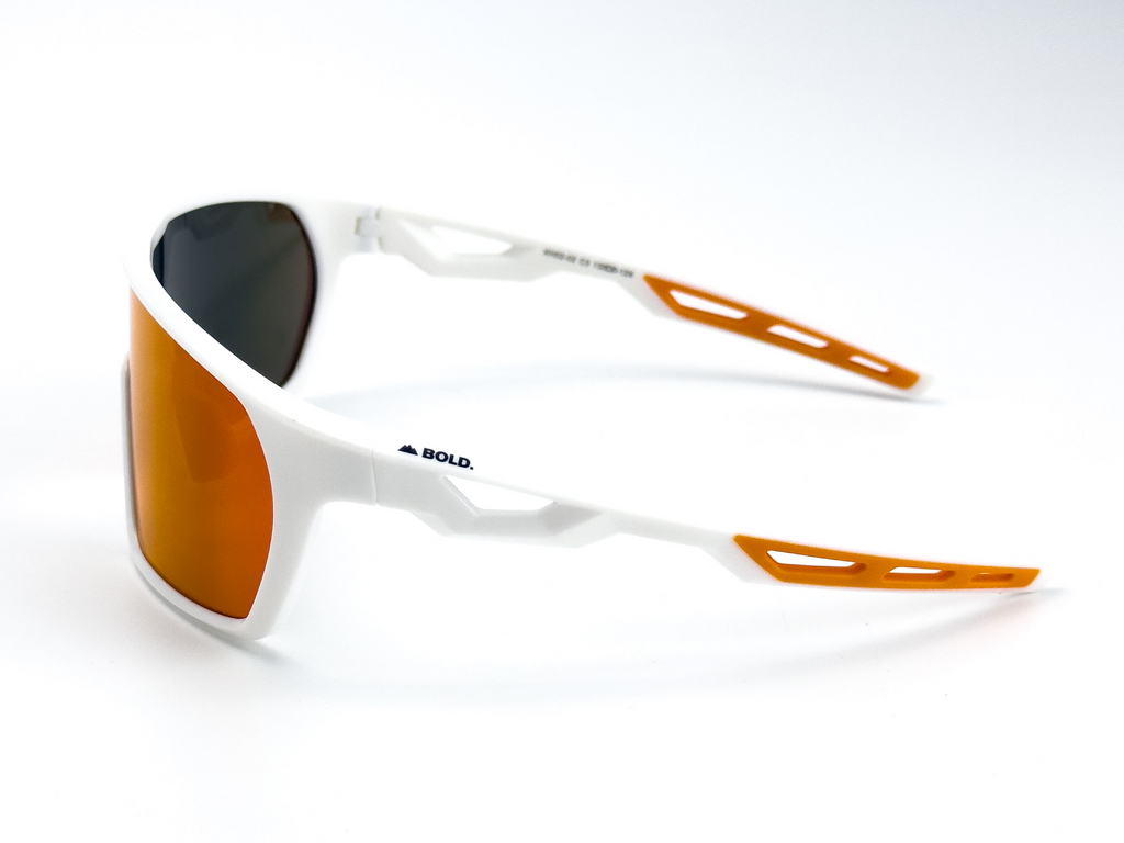 Kids' boldouterwear Senders sunglasses with sporty frame, suitable for MTB, ski, and lifestyle activities, shown in black.