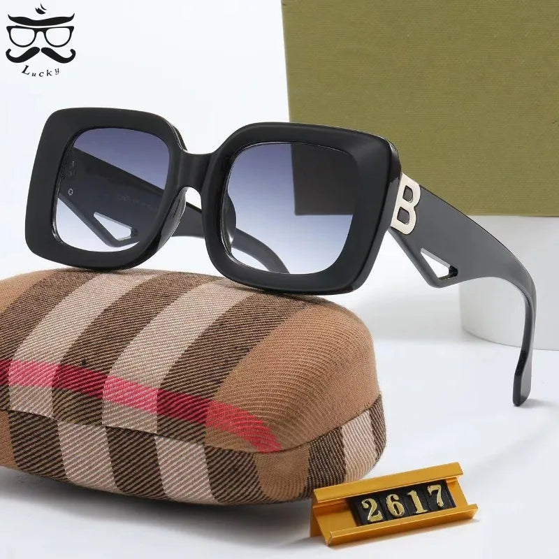 Retro Oversized Square Sunglasses for Women — UV400