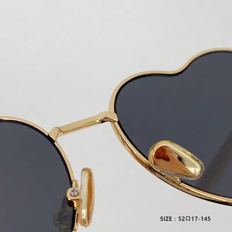 Heart-Shaped Photochromic Sunglasses for Women — UV400