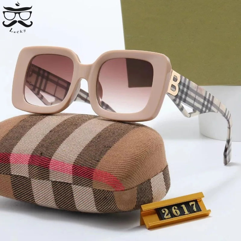 Retro Oversized Square Sunglasses for Women — UV400