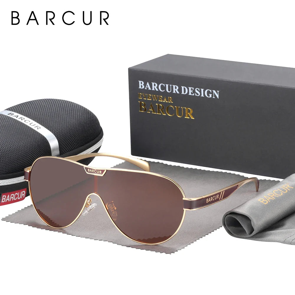 Stevvex BARCUR men's polarized UV400 sunglasses with black frames and dark tinted lenses, outdoor accessory for sun protection.