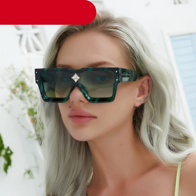 Stevvex Oversized Square Flat Top Sunglasses – UV400 Photochromic