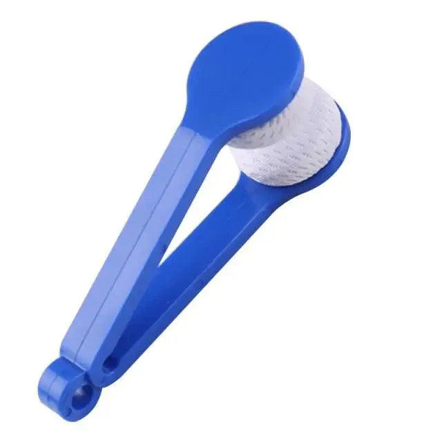 Colorful portable mini microfiber lens cleaner for glasses by Stevvex, featuring a soft brush for effective eyewear cleaning.