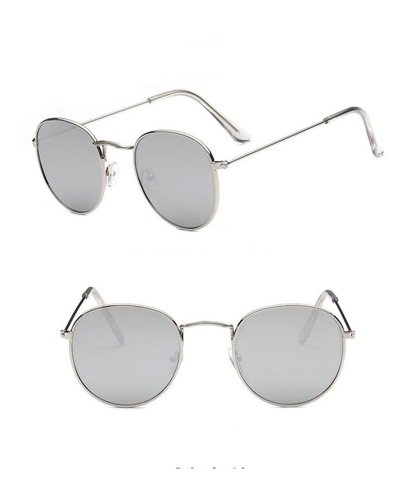 Round shape UV protected sunglasses by Stevvex with lightweight design, suitable for men and women, ideal for driving and sports.