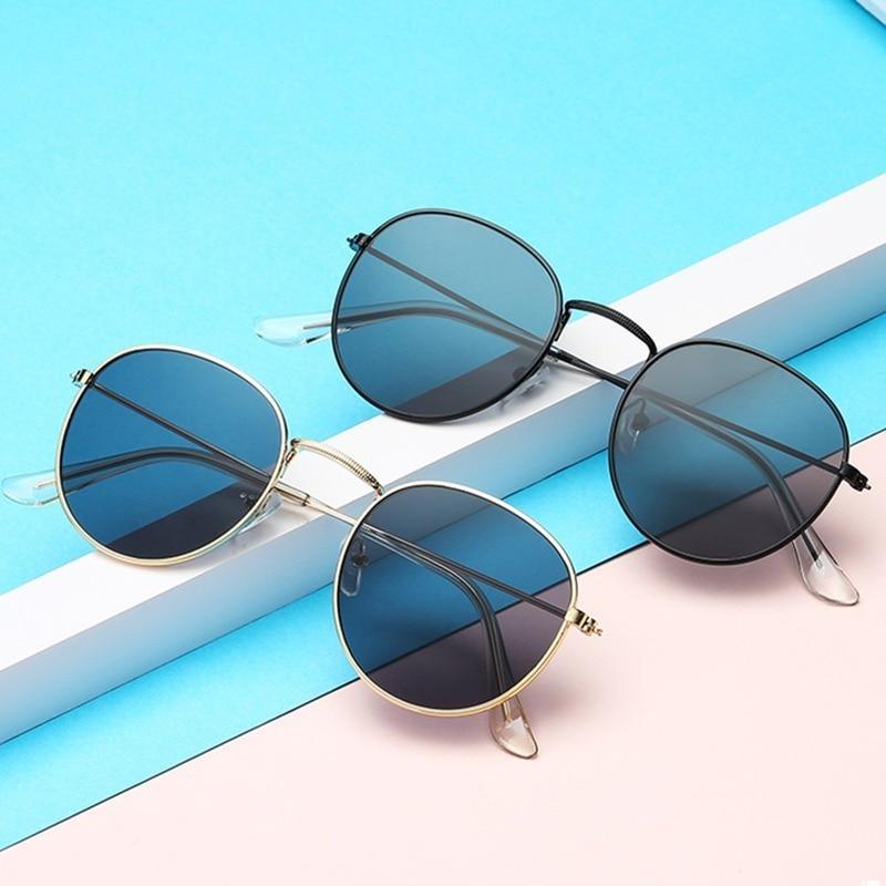 Round shape UV protected sunglasses by Stevvex, lightweight fashion eyewear for men and women, ideal for driving and outdoor sports.