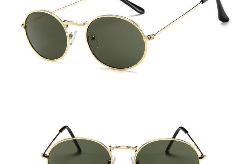 Vintage oval polarized sunglasses for women by Stevvex, stylish black circle-shaped sunglasses with anti-reflective lenses.