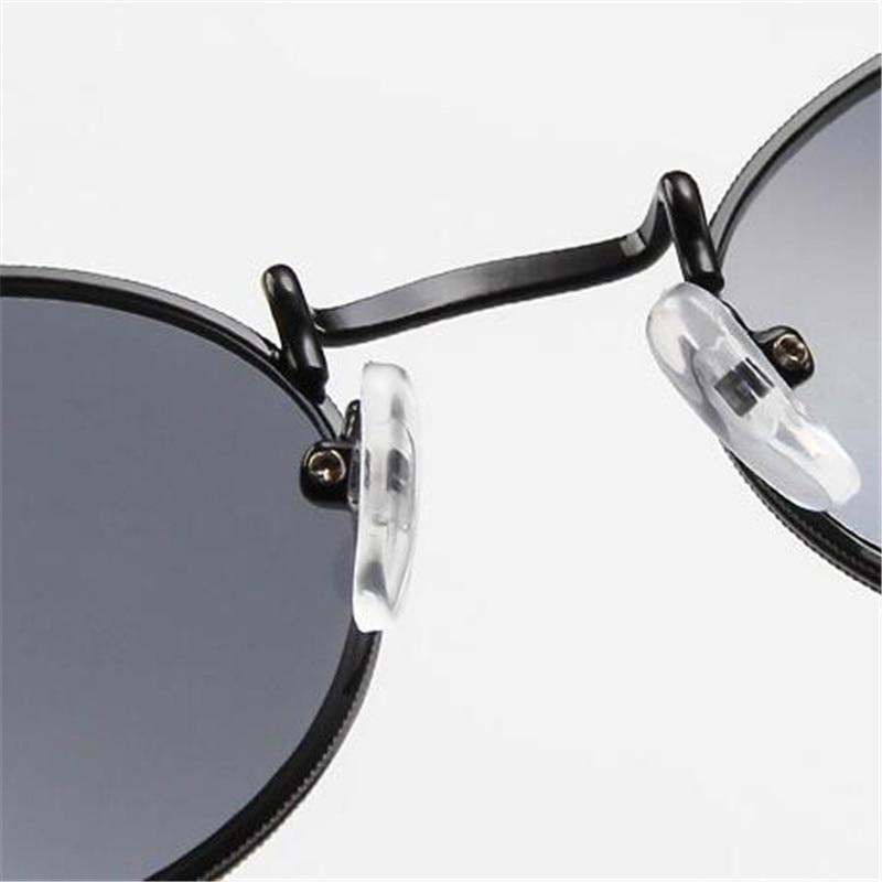 Vintage oval polarized sunglasses for women by Stevvex, stylish black round-lens glasses with anti-reflective coating.
