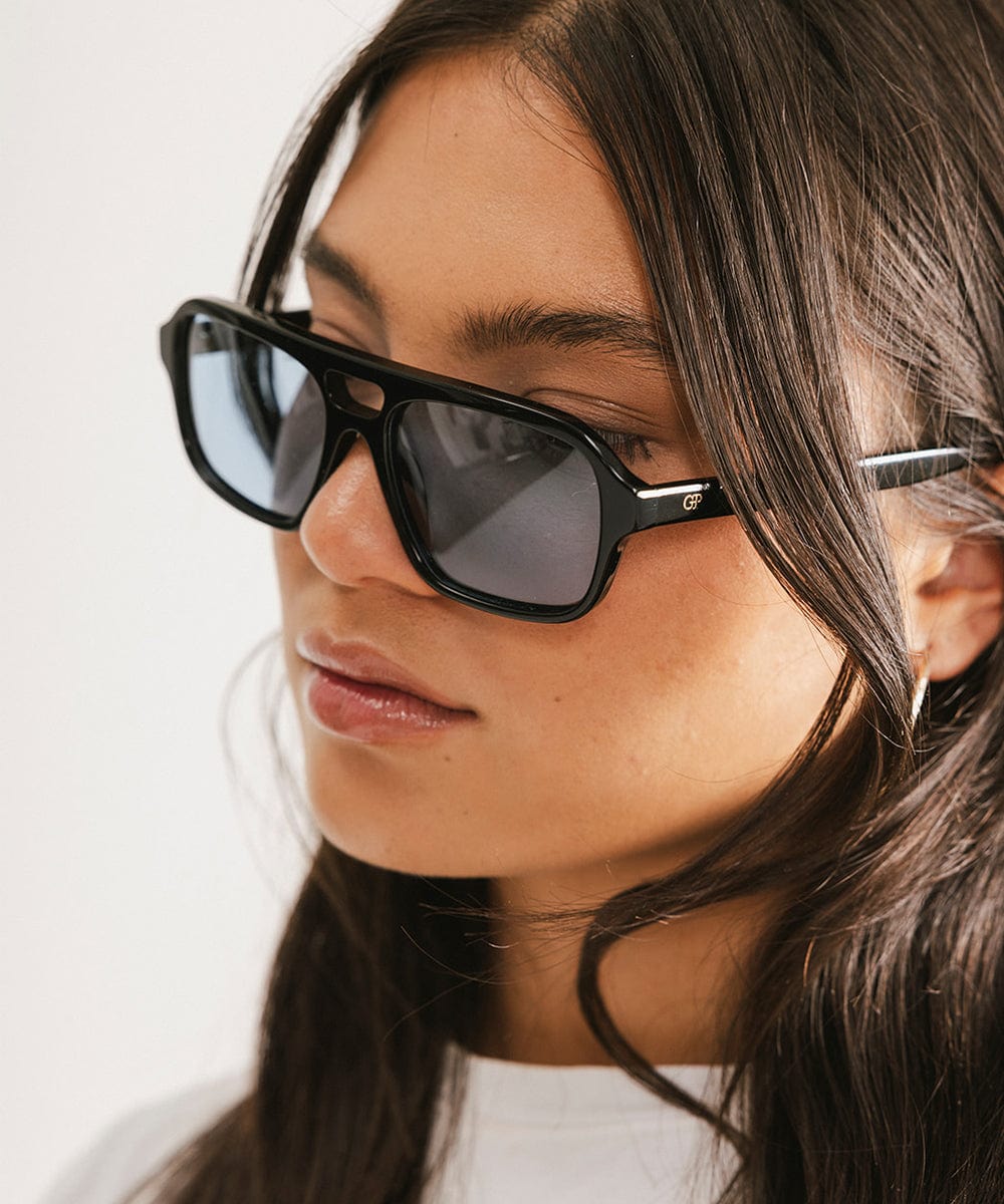 GIGI PIP Beau Aviator Sunglasses with metal frame and tinted lenses, stylish eyewear for a classic aviator look.