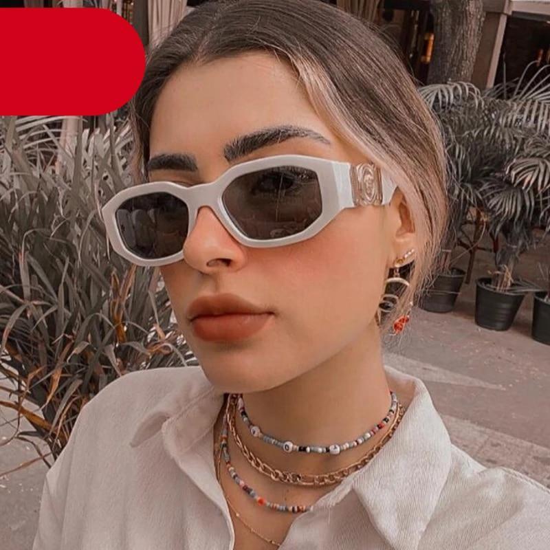 Stylish retro sunglasses for women by Stevvex with bold frames, perfect for fashion-forward looks and outdoor wear.
