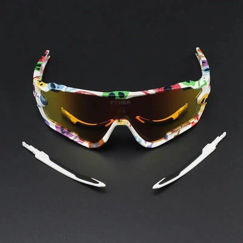Unisex Stevvex sport cycling sunglasses with sleek black frames and tinted lenses, designed for outdoor cycling activities.