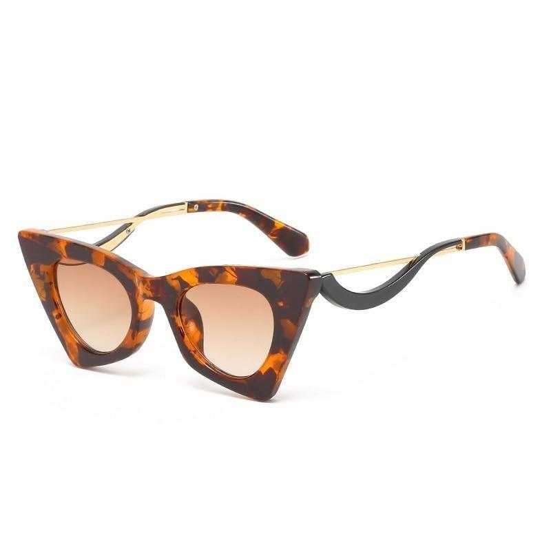 Women’s vintage retro cat eye sunglasses by Stevvex, stylish square frame with classic fashion appeal and trendy street style.