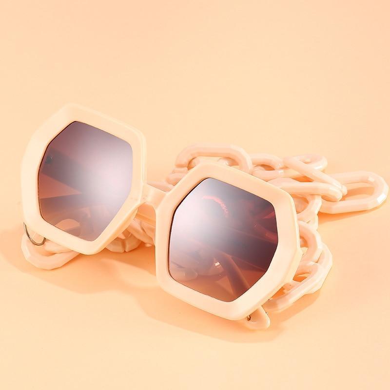 Stevvex Oversized Square Sunglasses – UV400 with Eyeglass Chain